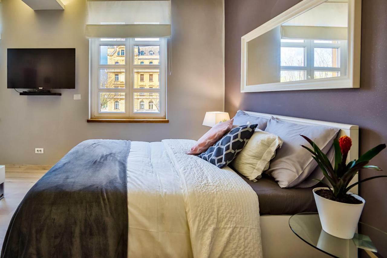 Parkside Studio Apartments With Free Parking 普拉 外观 照片